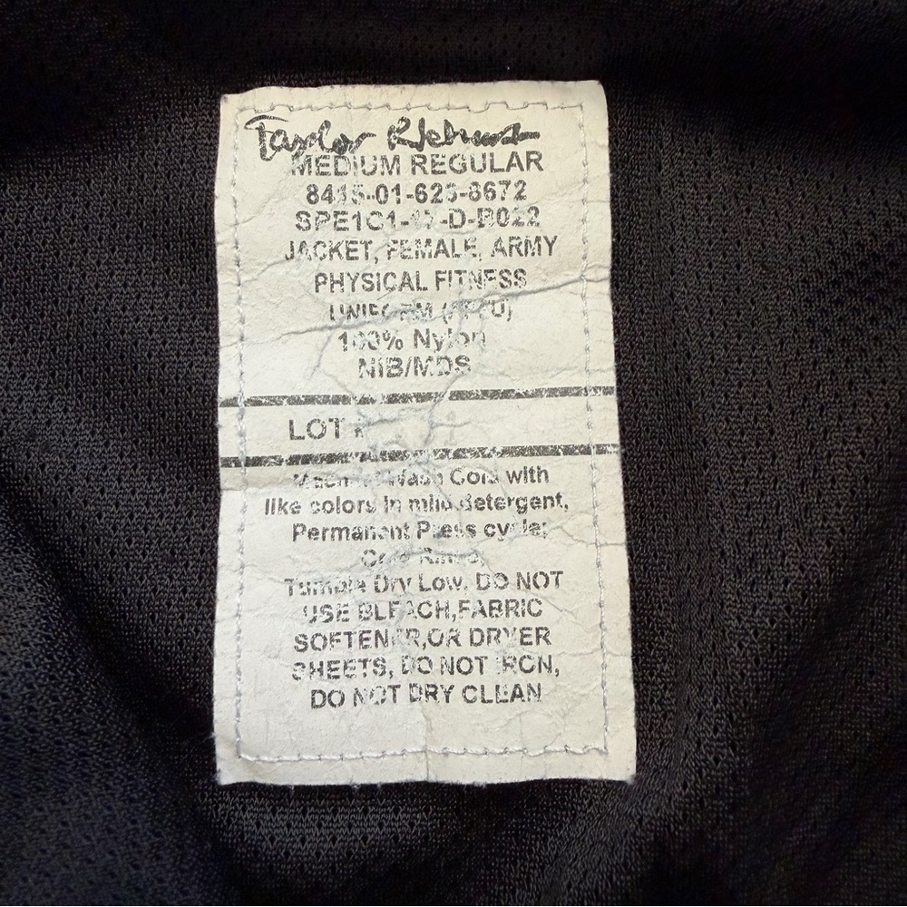 US Army Jacket Black Physical Fitness APFU Uniform Military Women’s Size M Reg - Picture 7 of 8